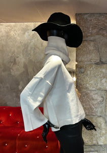PULL ECRU VOL AMOVIBLE
