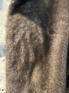 FAUX VISON REVERSIBLE SANS MANCHES GRIS ARGENTE