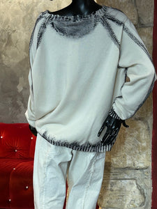 PULL MANCHES LONGUES ECRU ET TIE NOIR