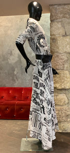 MAXI ROBE NEWSPAPER