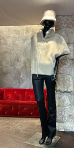 FAUX VISON REVERSIBLE SANS MANCHES ECRU