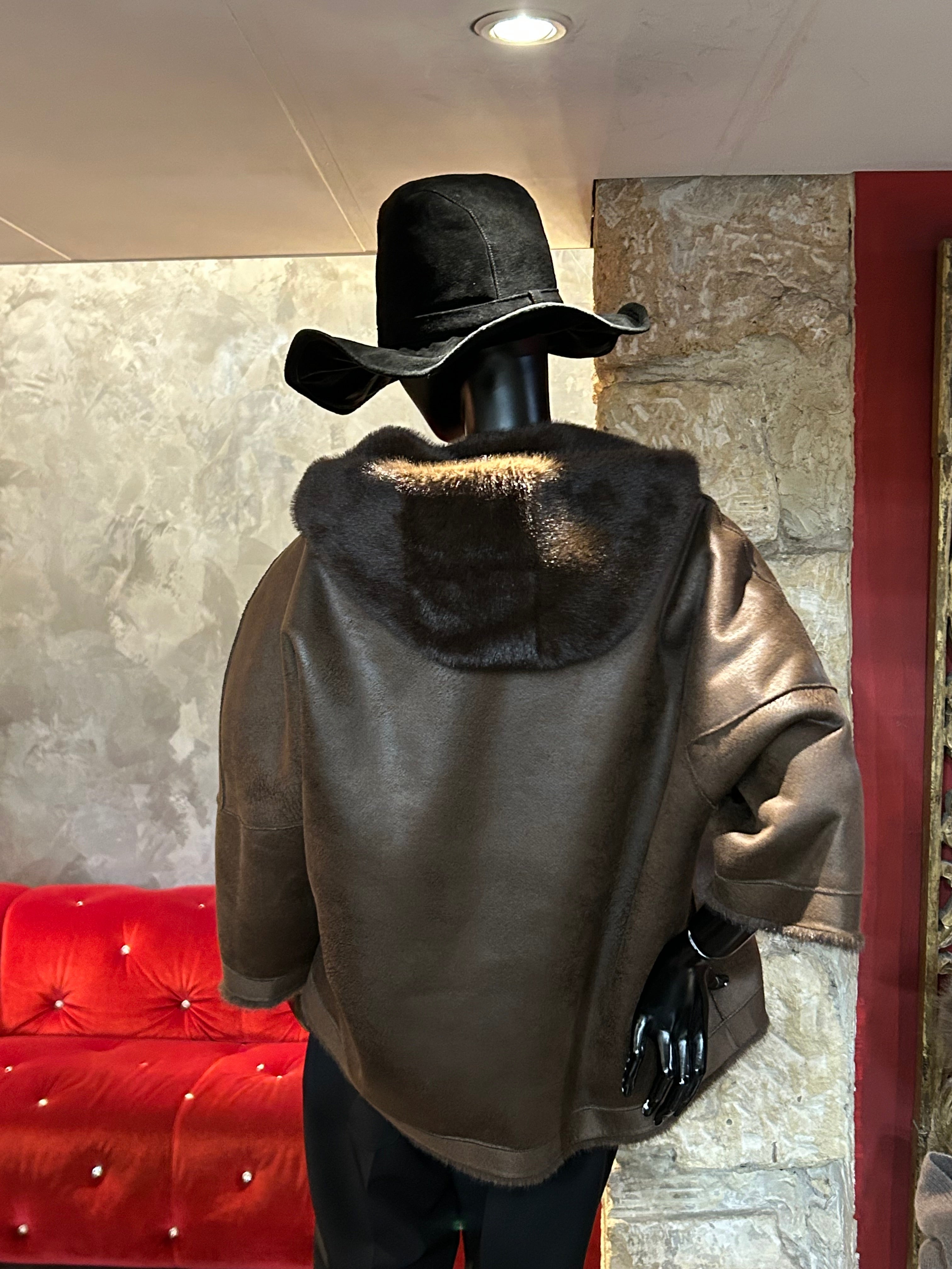 FAUSSE FOURRURE HOODY REVERSIBLE MANCHES 7/8