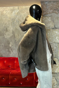 FAUX VISON CAPUCHE RÉVERSIBLE MANCHES 3/4