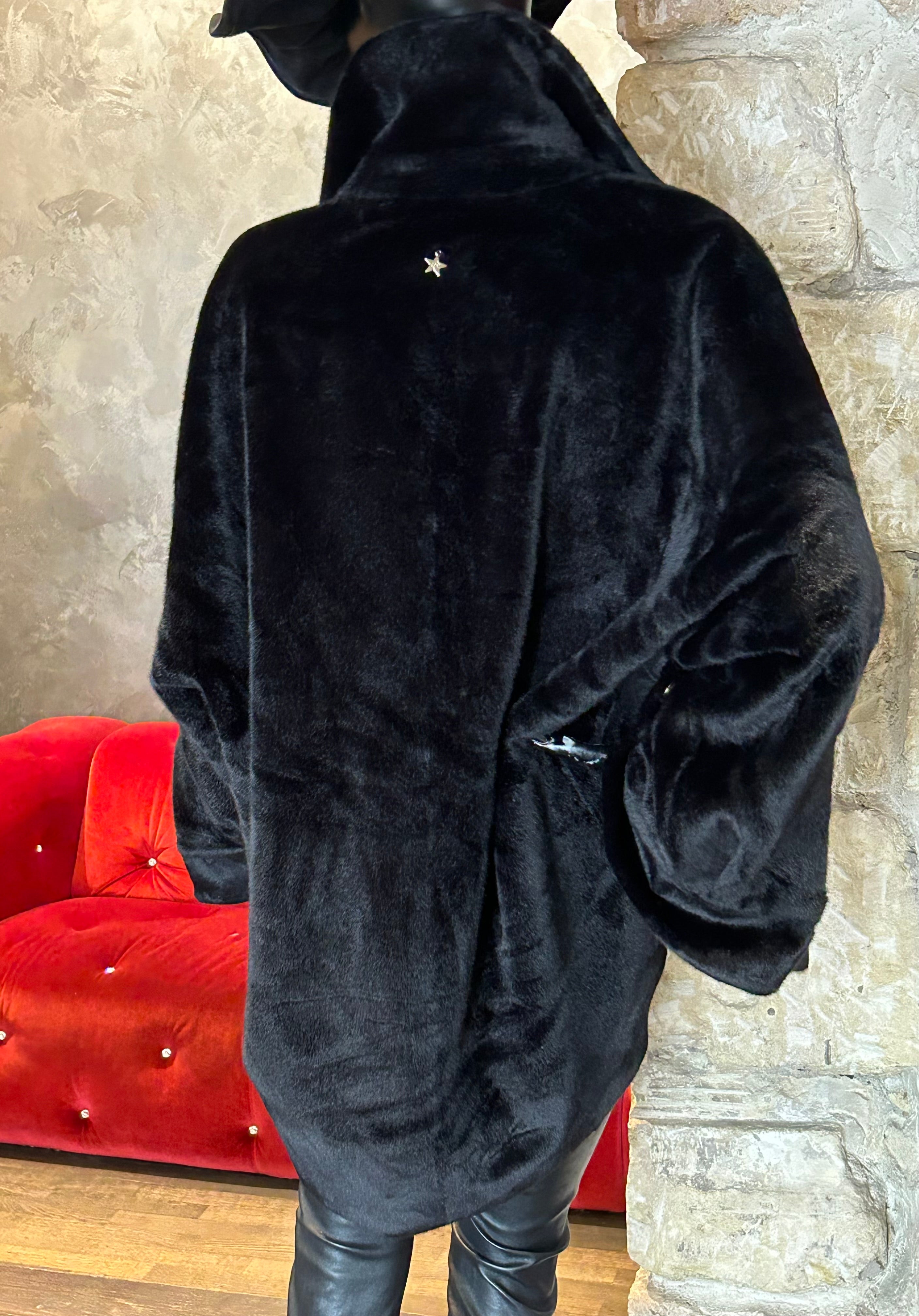 SUR CHEMISE EN FAUSSE FOURRURE