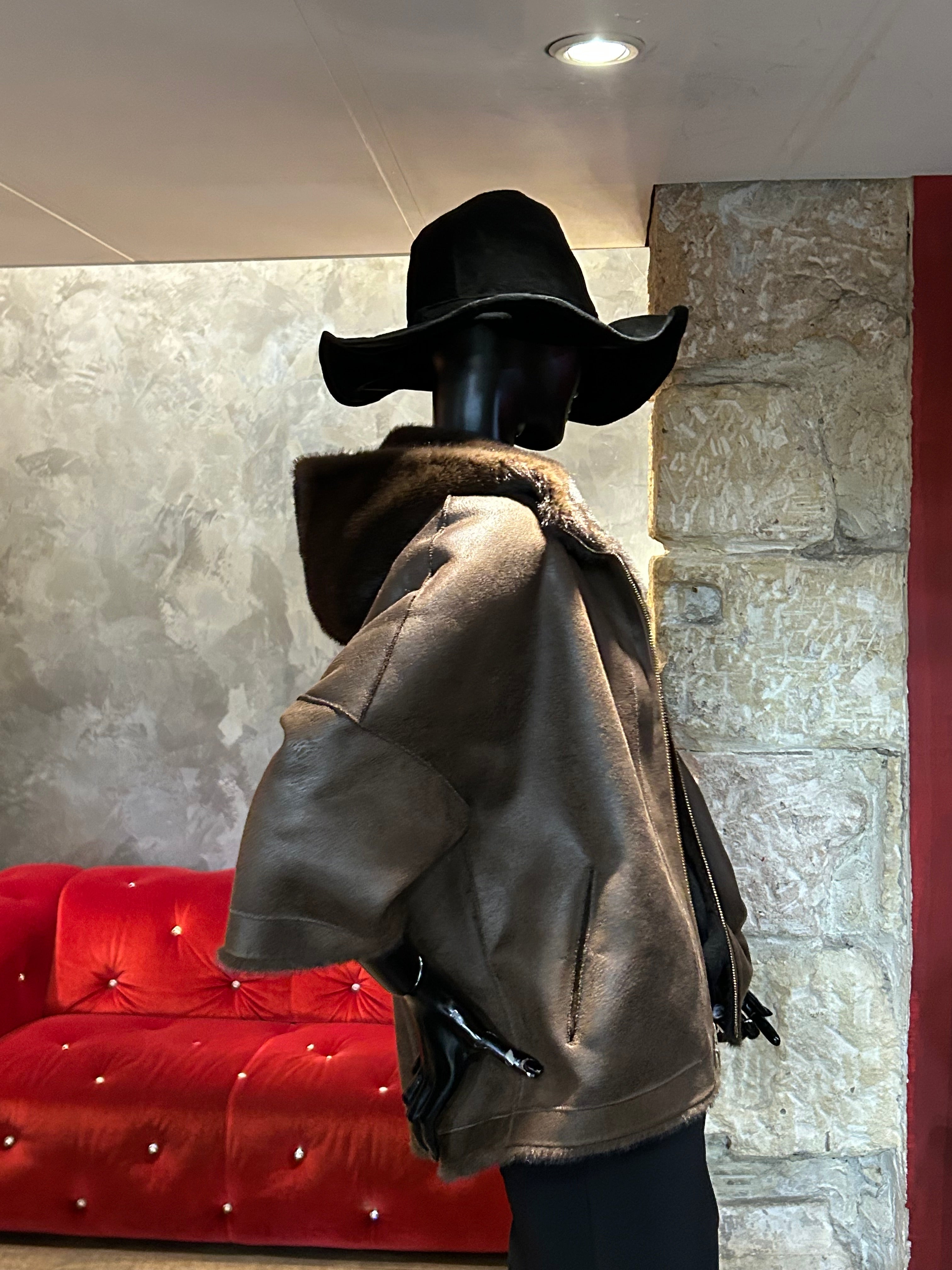 FAUSSE FOURRURE HOODY REVERSIBLE MANCHES 7/8