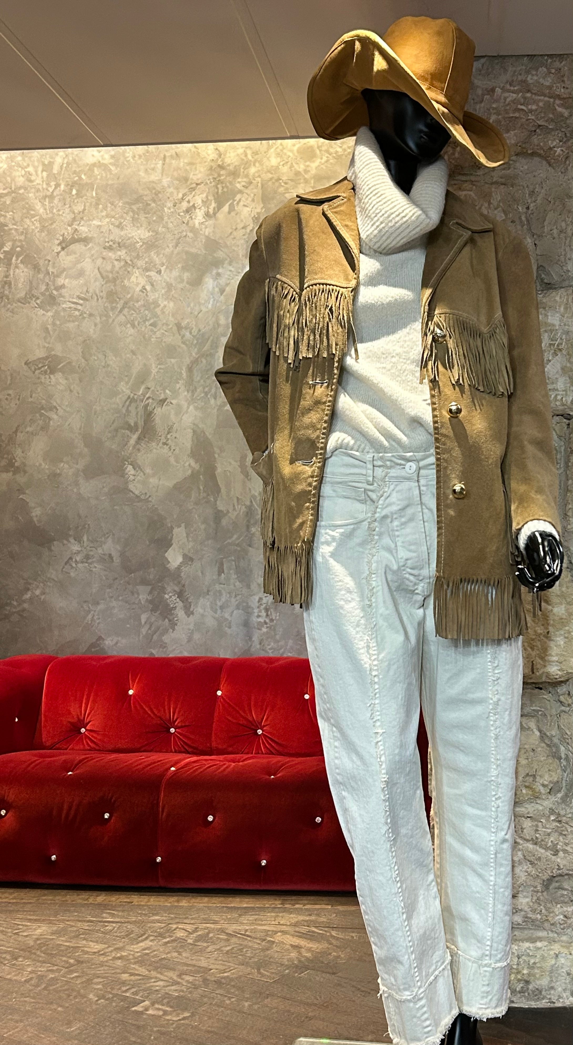 VESTE EN PEAU A FRANGES