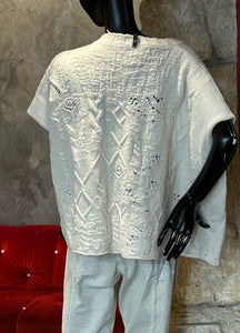 PULL COL ROND OVER SANS MANCHES