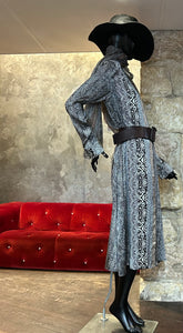 ROBE MANTEAU LONGUE ZÉBRA