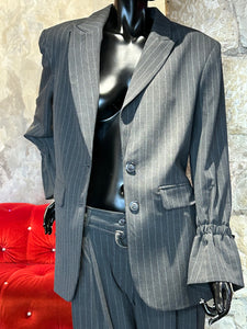 VESTE NOEUD MANCHES