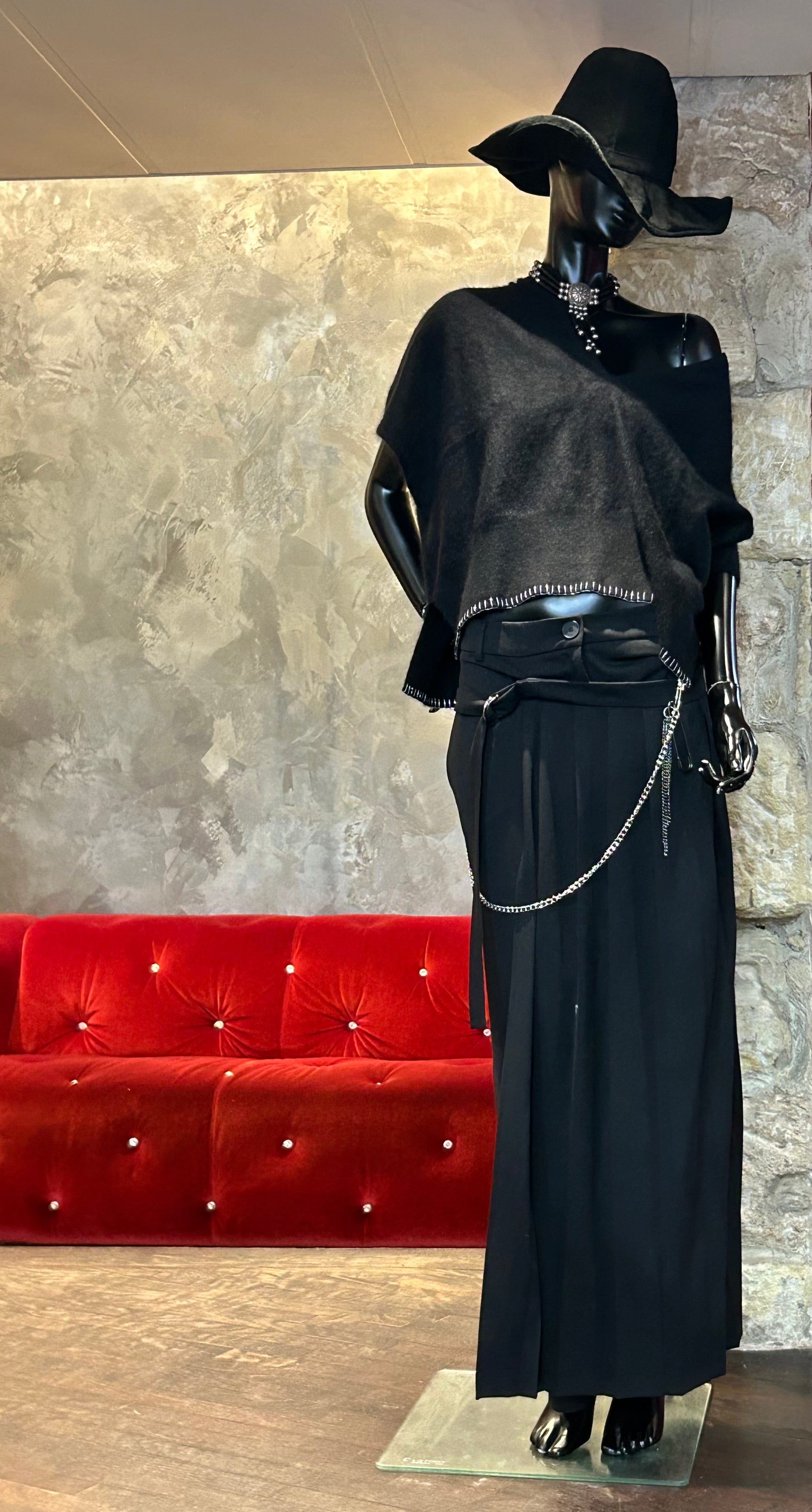 PANTALON JUPE NOIR