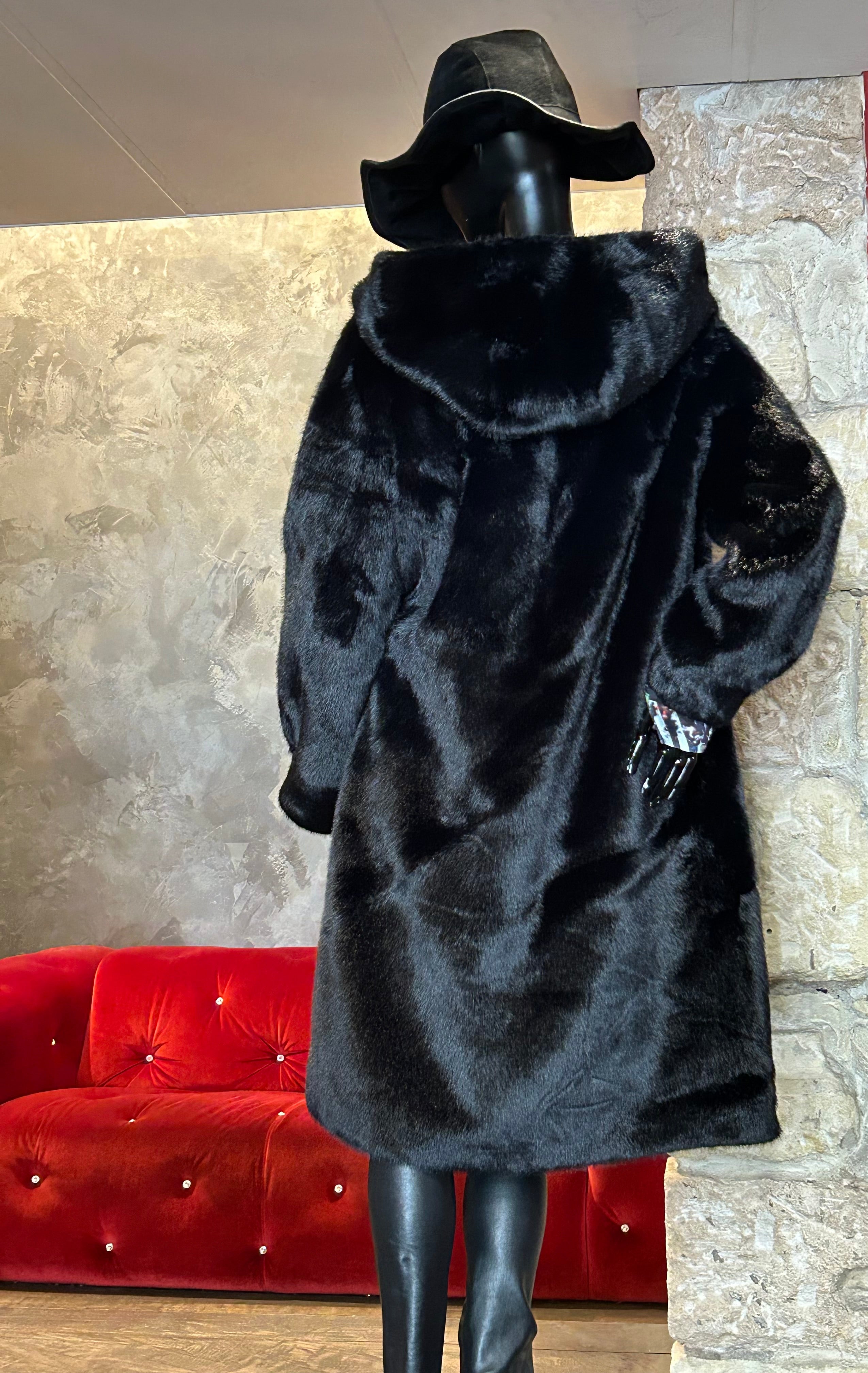 MANTEAU CAPUCHE FAUSSE FOURRURE RÉVERSIBLE