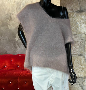 PULL SANS MANCHES MOHAIR