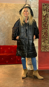 LONG SLEEVELESS LEATHER DOWN JACKET